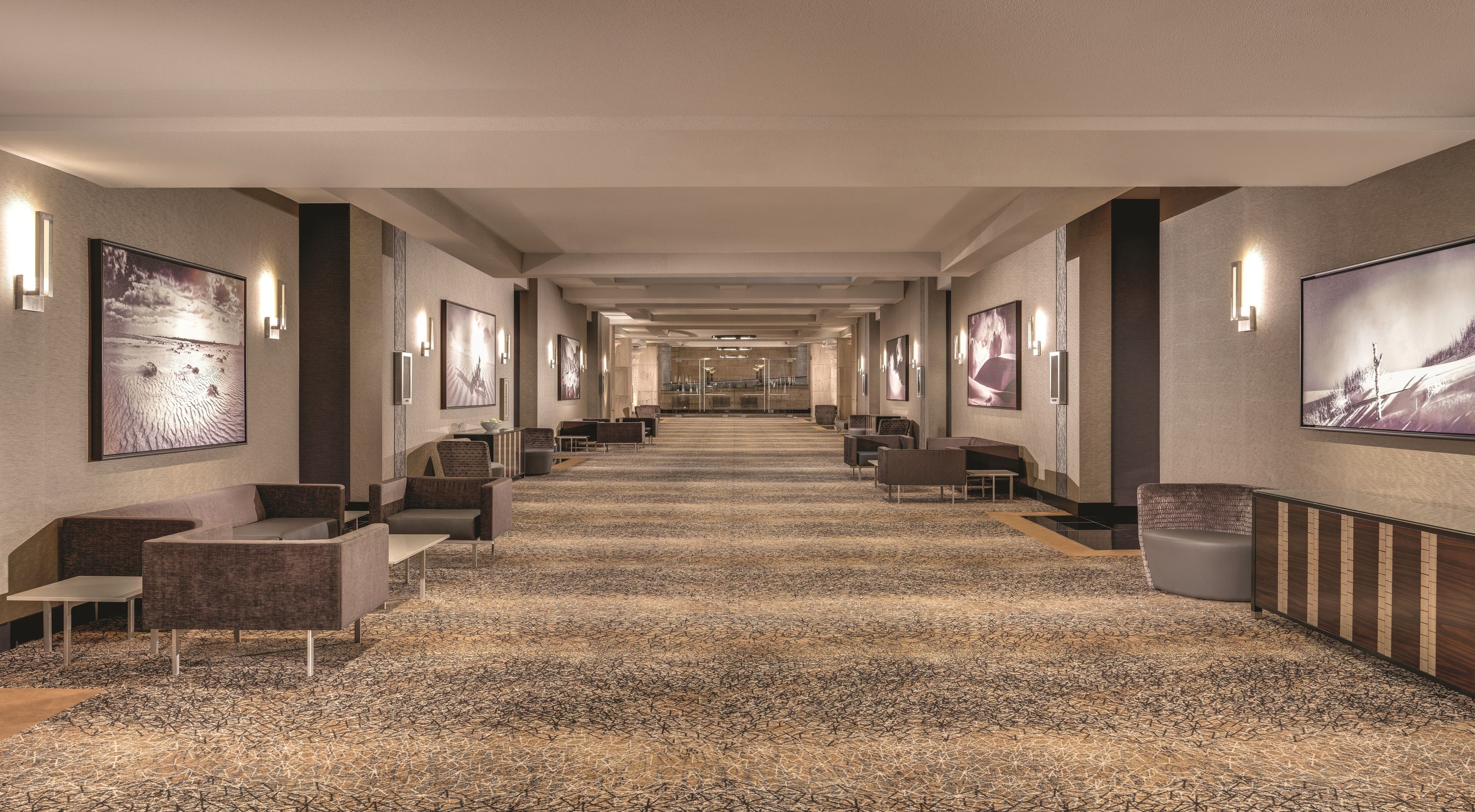Luxor Hotel & Casino photo 2