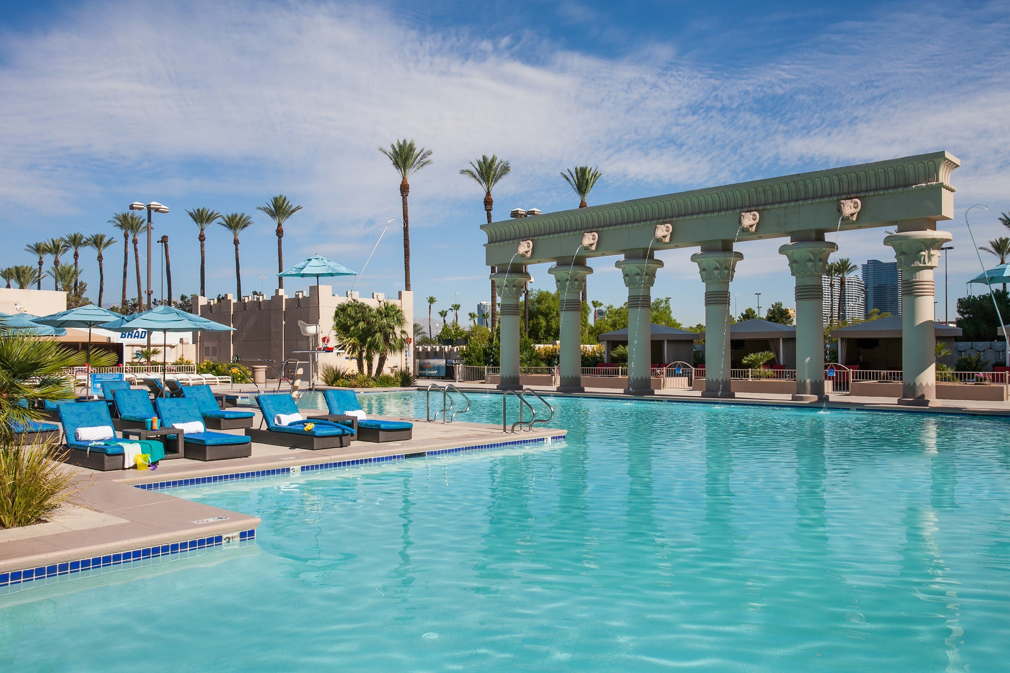 Luxor Hotel & Casino photo 4