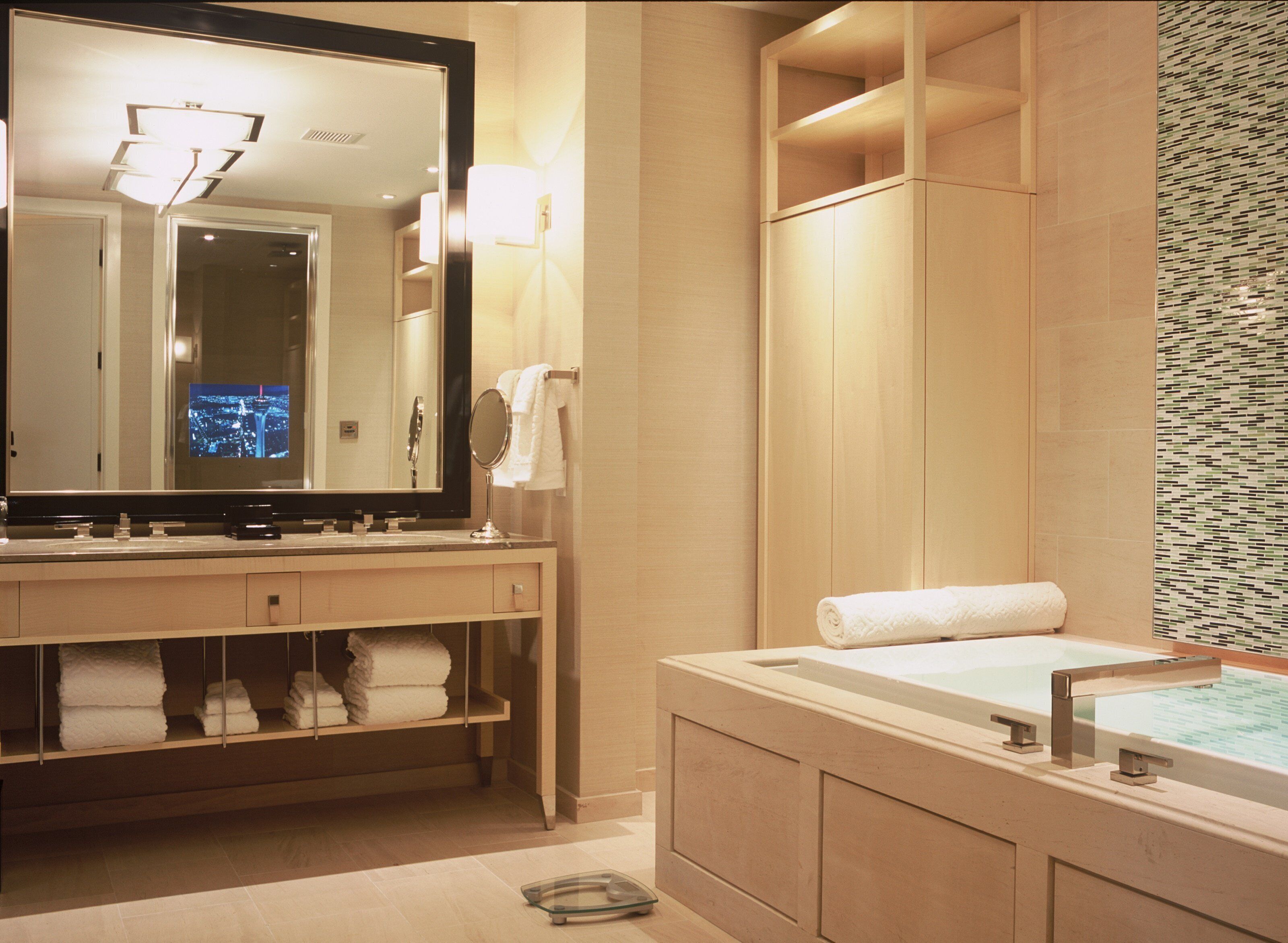 MGM Grand SKYLOFTS photo 2