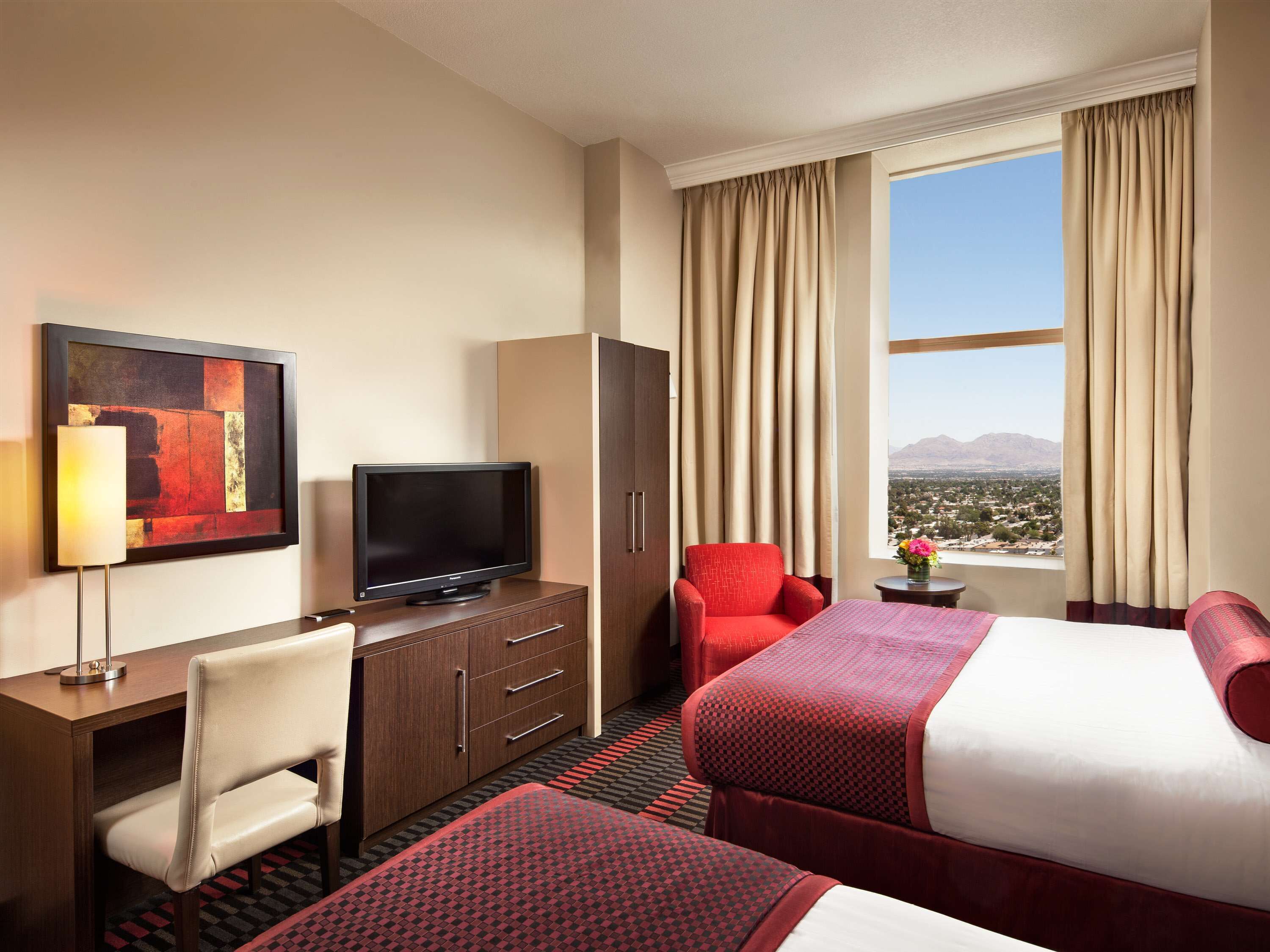 The STRAT Hotel, Casino & Tower photo 2